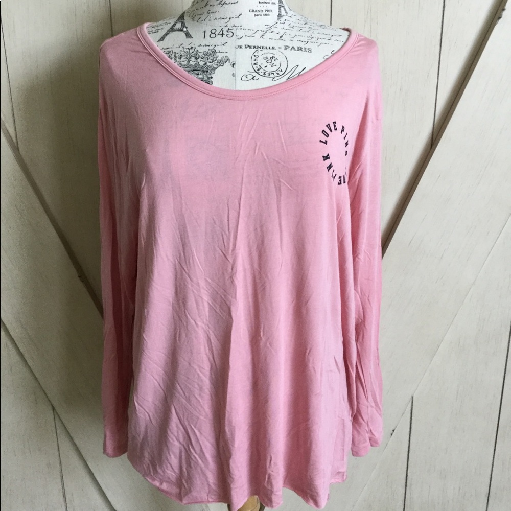 🎀💗PINK Super Soft Open Back Tee💗🎀